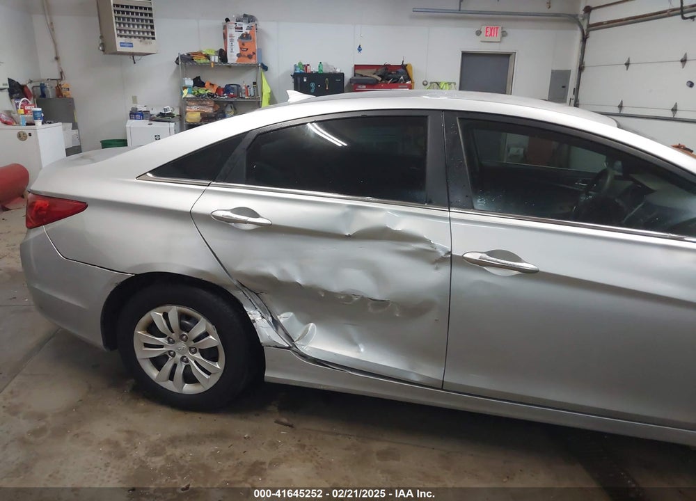 2012 HYUNDAI SONATA VIN: 5NPEB4AC7CH325042