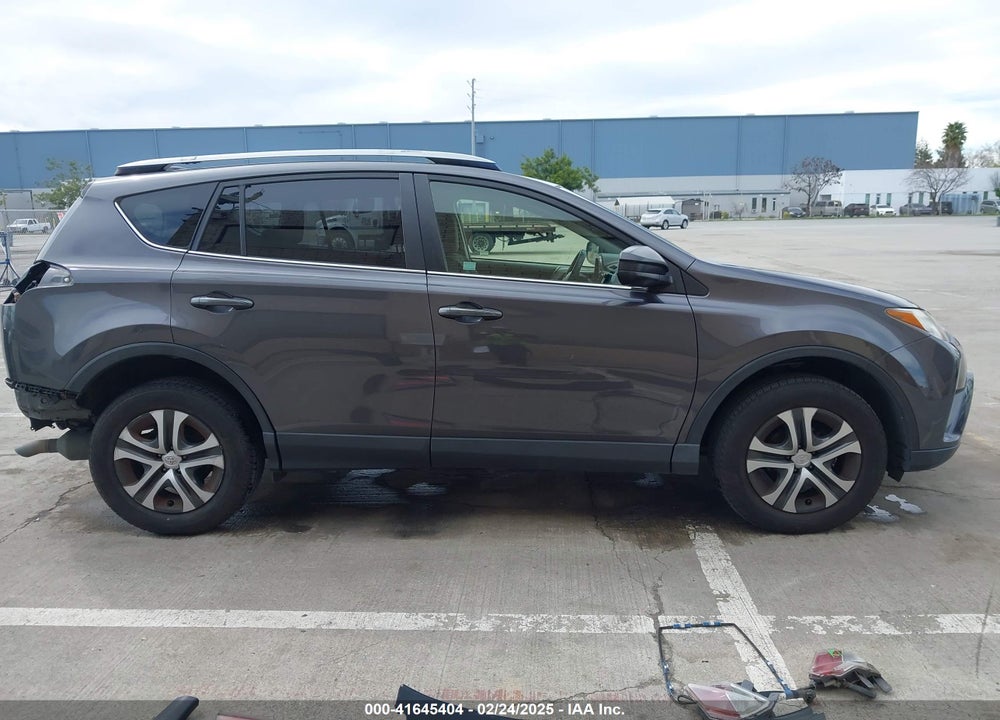 2017 TOYOTA RAV4 VIN: JTMZFREV9HJ120934