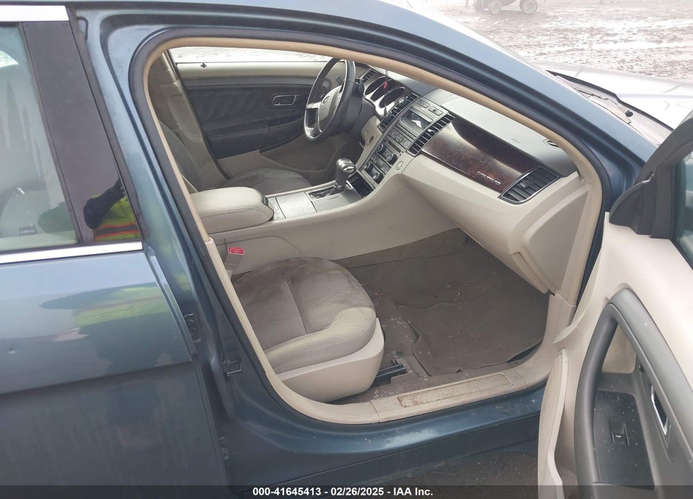 2010 FORD TAURUS SEL VIN: 1FAHP2HW7AG163830