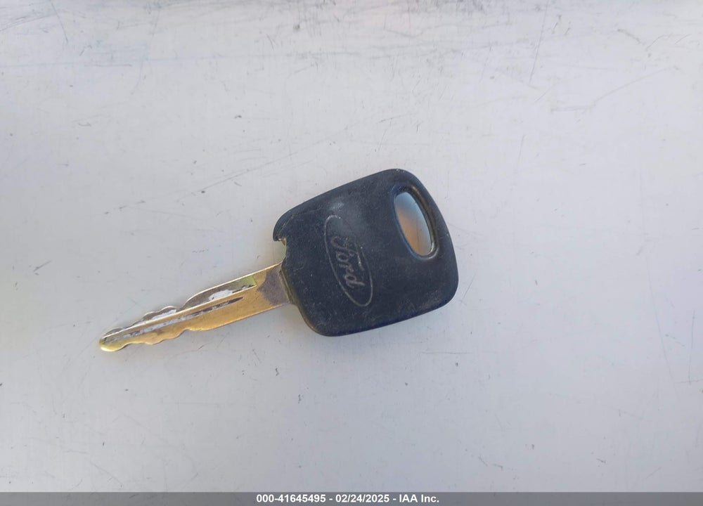 2001 FORD F-150 VIN: 1FTZX17261NB87412