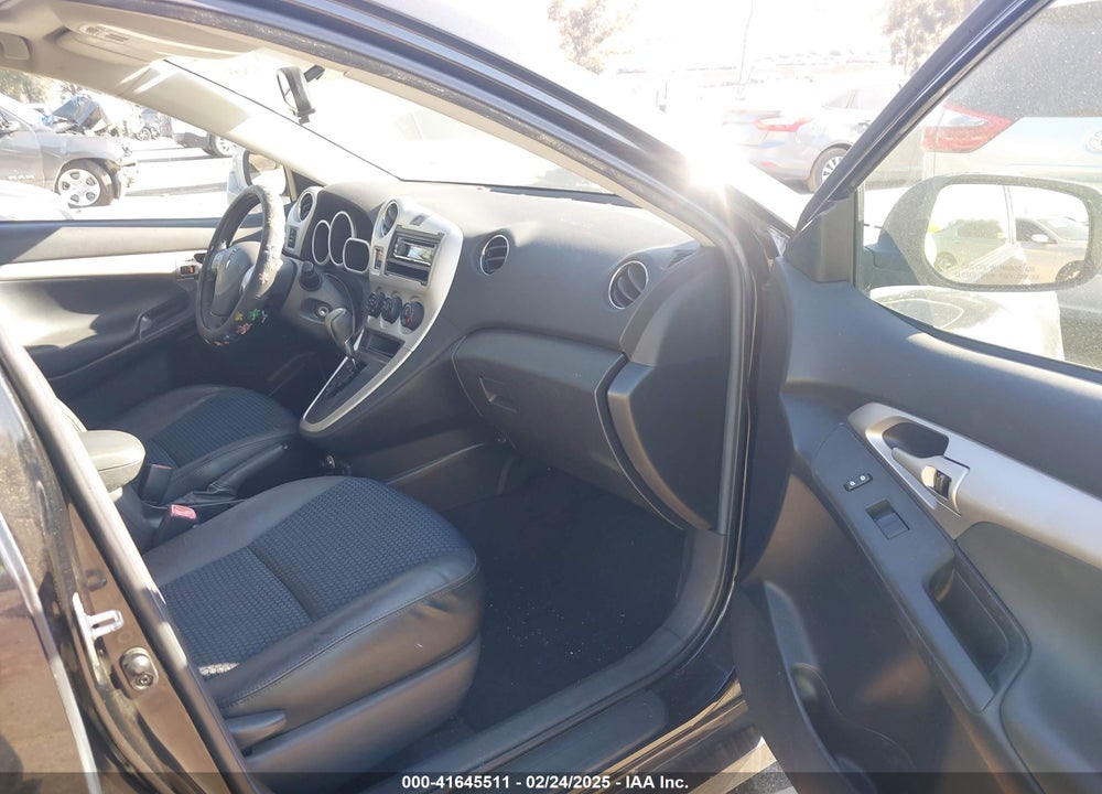 2009 PONTIAC VIBE GT VIN: 5Y2SR67049Z439556