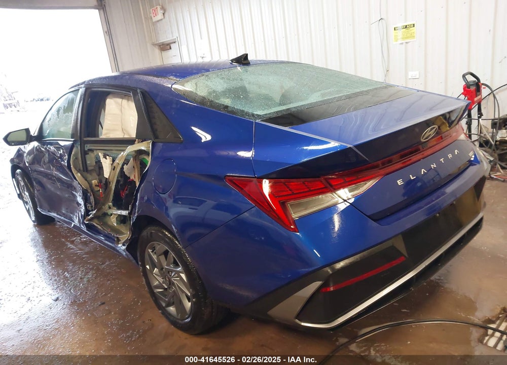 2024 HYUNDAI ELANTRA HYBRID VIN: KMHLM4DJXRU106789