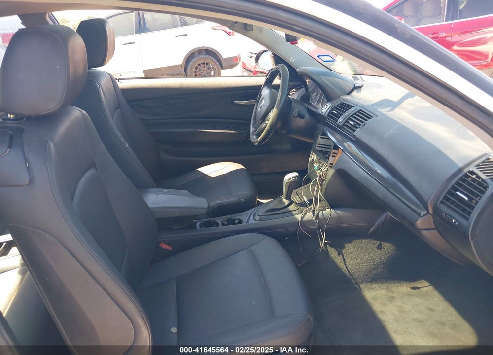 2008 BMW 128I VIN: WBAUP93598VF48053