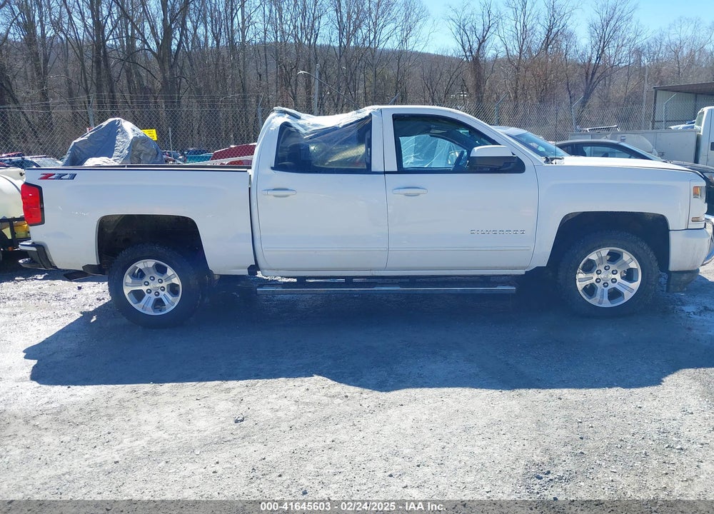2018 CHEVROLET SILVERADO 1500 VIN: 3GCUKREC2JG220546