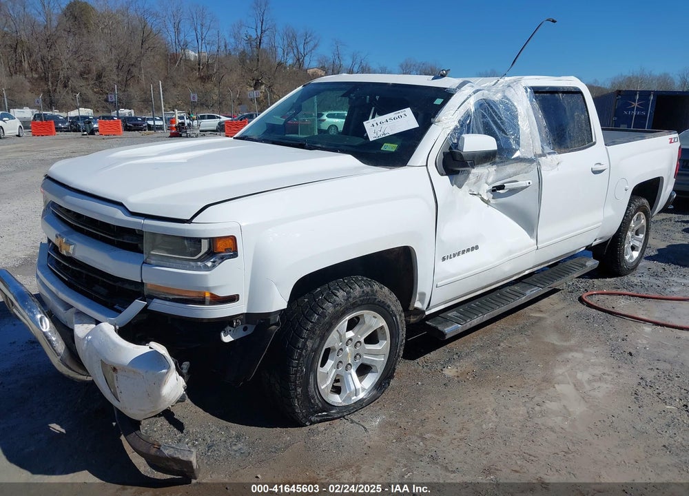 2018 CHEVROLET SILVERADO 1500 VIN: 3GCUKREC2JG220546