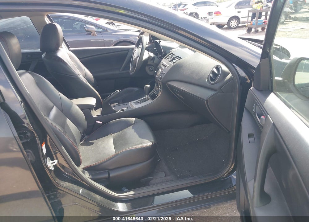 2011 MAZDA 3 I SPORT VIN: JM1BL1UF4B1481808