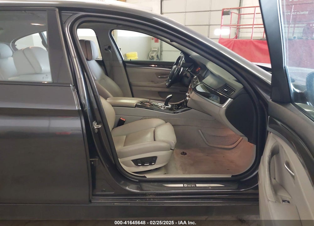 2011 BMW 5 SERIES VIN: WBAFU7C59BC871055