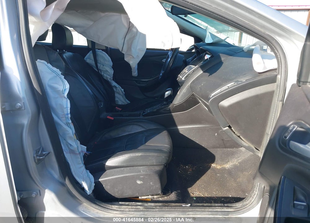2017 FORD FOCUS VIN: 1FADP3N28HL268240