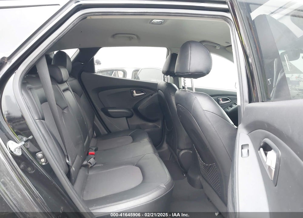 2013 HYUNDAI TUCSON GLS VIN: KM8JUCAC7DU557212