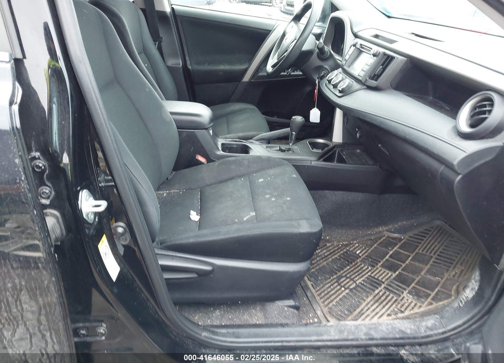 2017 TOYOTA RAV4 LE VIN: 2T3BFREV2HW676327