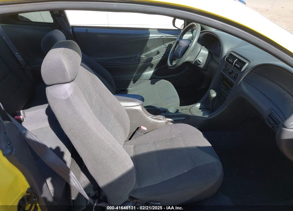 2001 FORD MUSTANG VIN: 1FAFP40471F142415