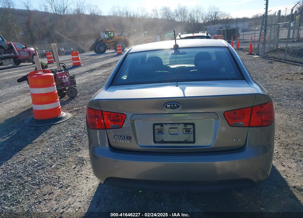 2012 KIA FORTE EX VIN: KNAFU4A21C5637957
