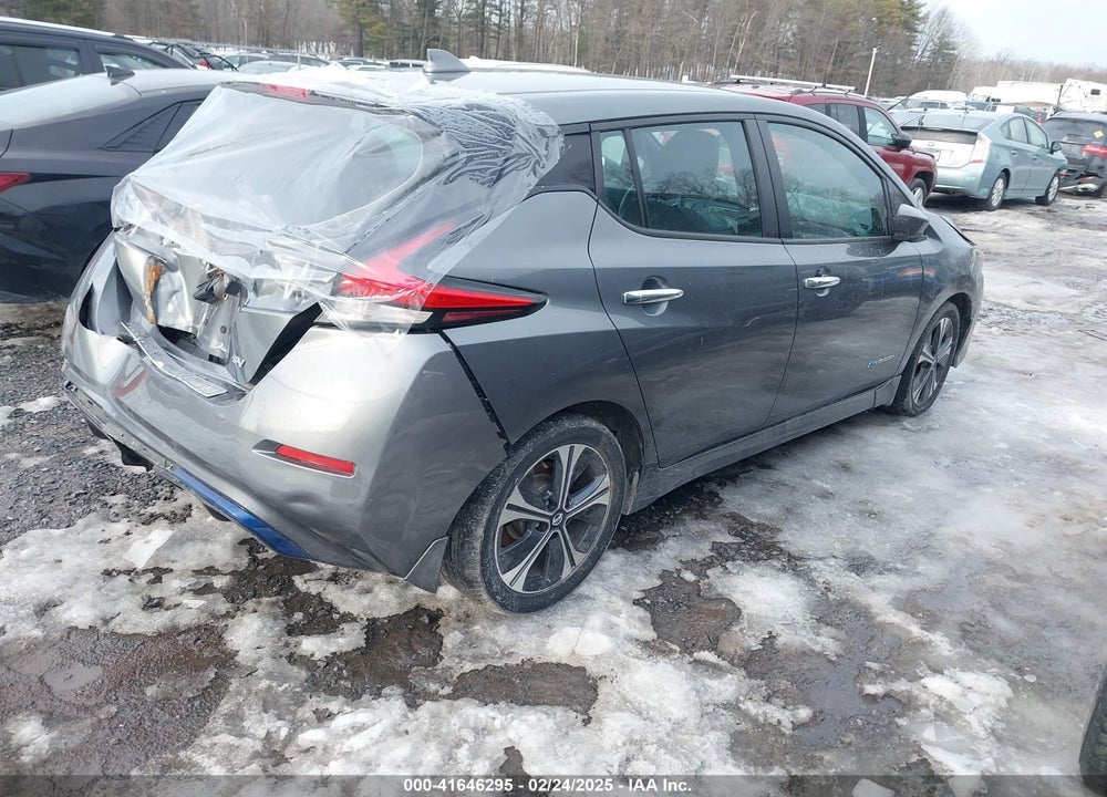 2018 NISSAN LEAF VIN: 1N4AZ1CP8JC304854
