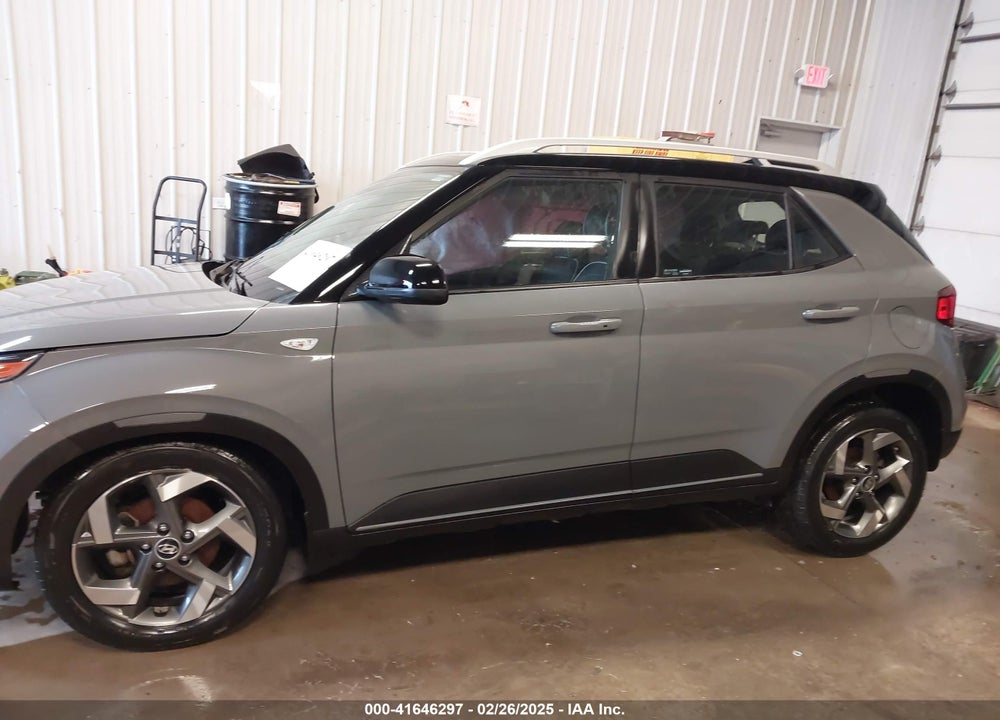 2022 HYUNDAI VENUE VIN: KMHRC8A37NU174410
