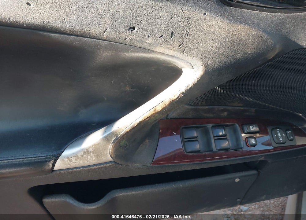 2008 LEXUS IS 350 VIN: JTHBE262985021585