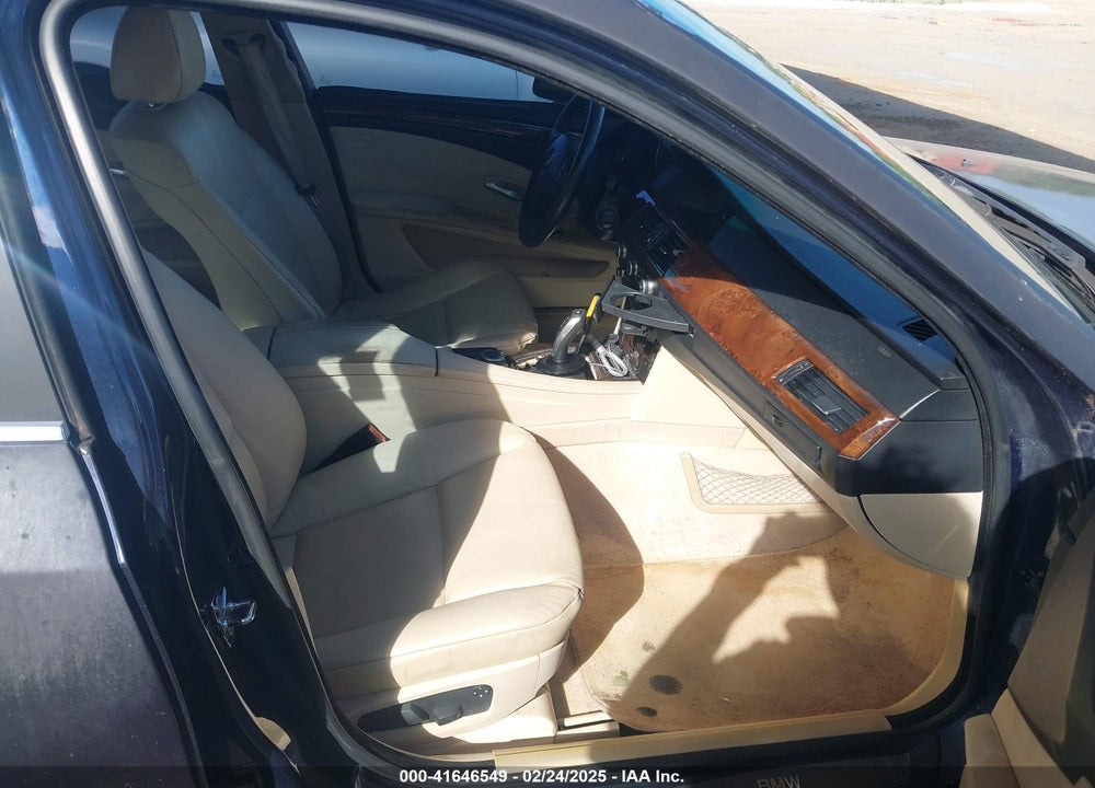 2008 BMW 528I VIN: WBANU53568CT03323