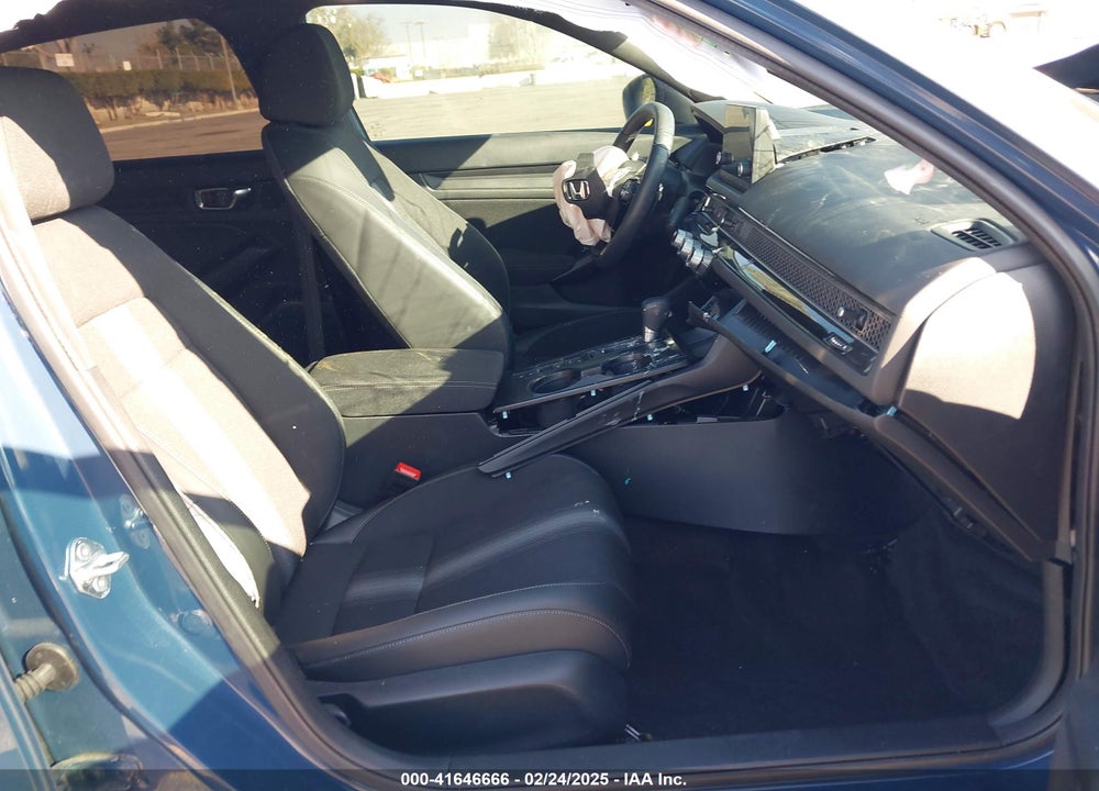 2025 HONDA CIVIC VIN: 2HGFE2F58SH505679