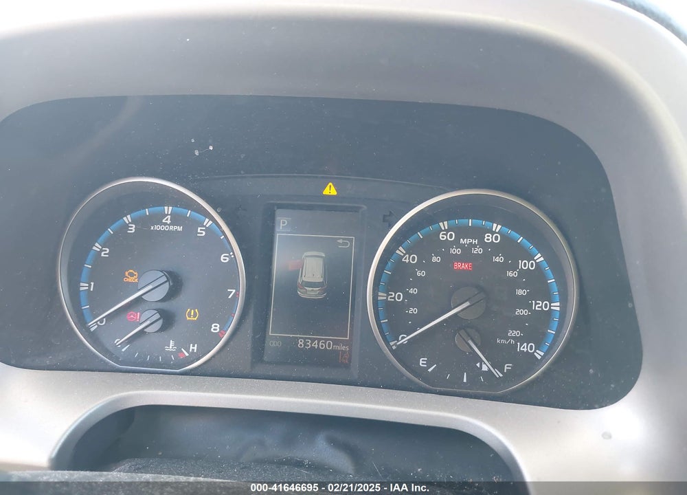 2018 TOYOTA RAV4 XLE VIN: 2T3WFREV9JW484183