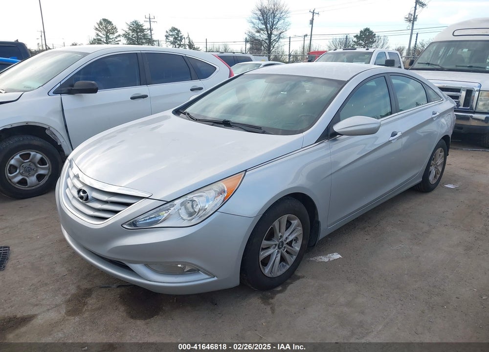 2013 HYUNDAI SONATA VIN: 5NPEB4AC4DH539357