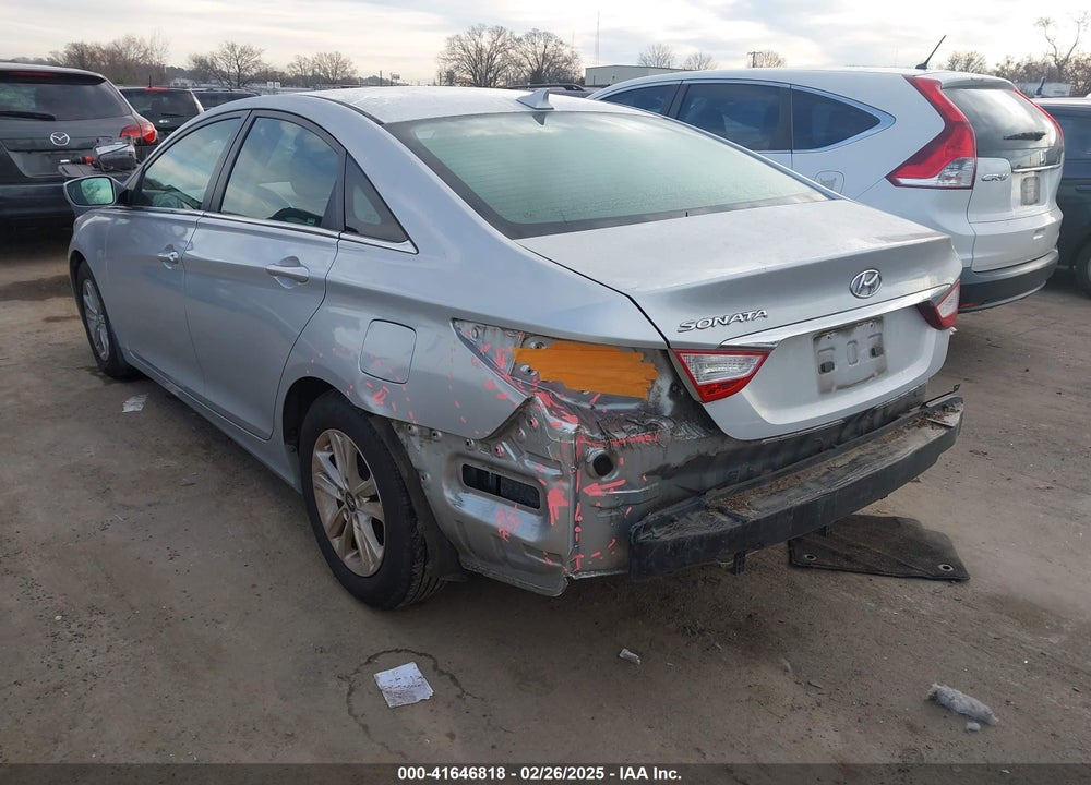 2013 HYUNDAI SONATA VIN: 5NPEB4AC4DH539357