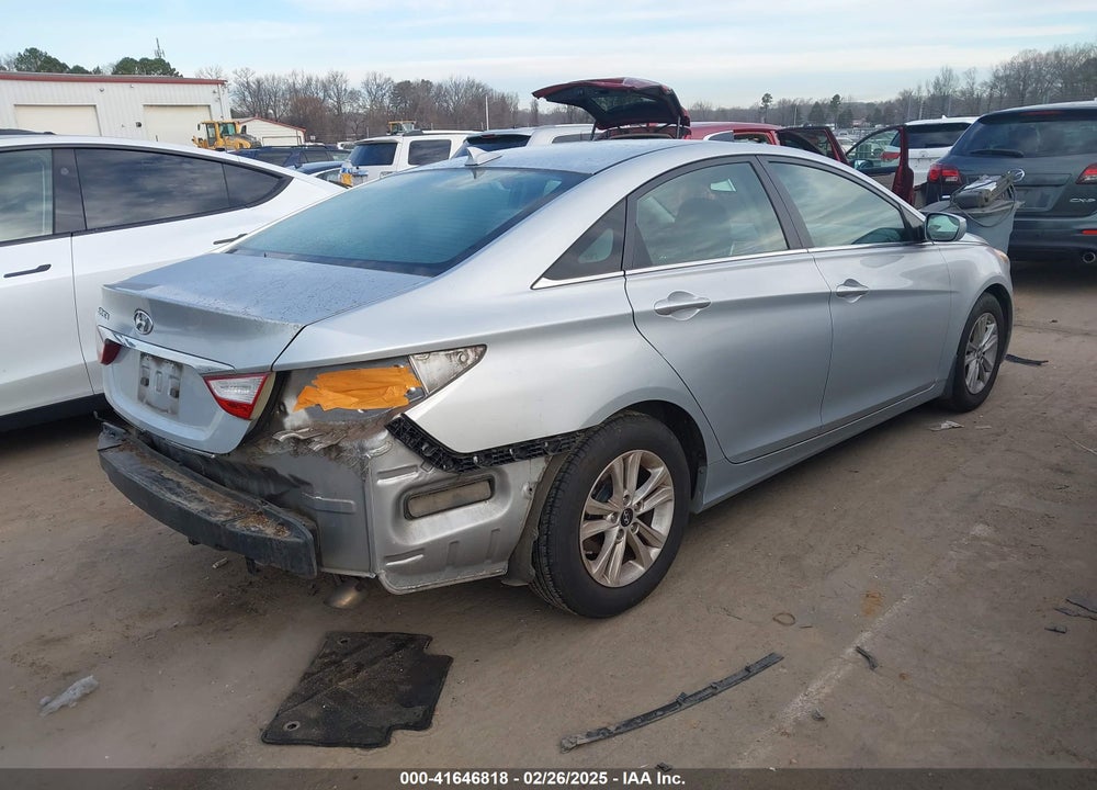 2013 HYUNDAI SONATA VIN: 5NPEB4AC4DH539357