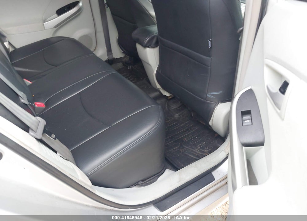 2015 TOYOTA PRIUS VIN: JTDKN3DU4F1905479