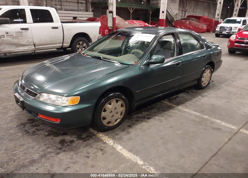1996 HONDA ACCORD LX/EX VIN: 1HGCD5639TA189876