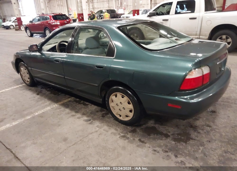 1996 HONDA ACCORD LX/EX VIN: 1HGCD5639TA189876