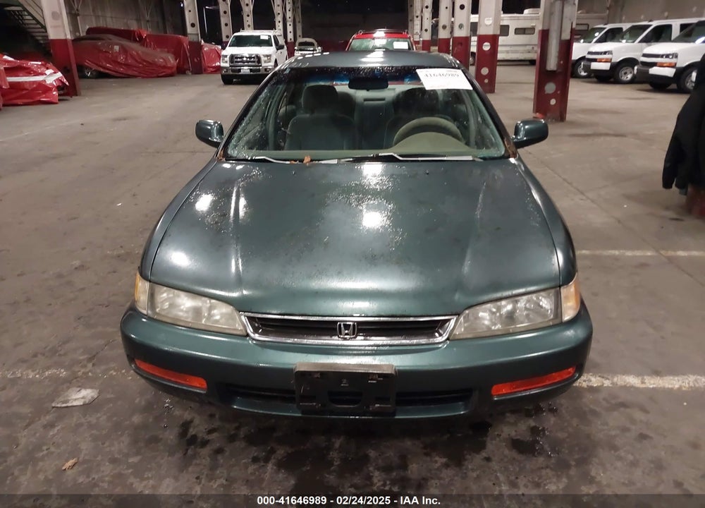1996 HONDA ACCORD LX/EX VIN: 1HGCD5639TA189876