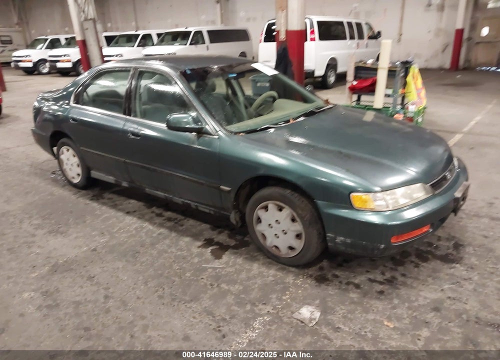 1996 HONDA ACCORD LX/EX VIN: 1HGCD5639TA189876