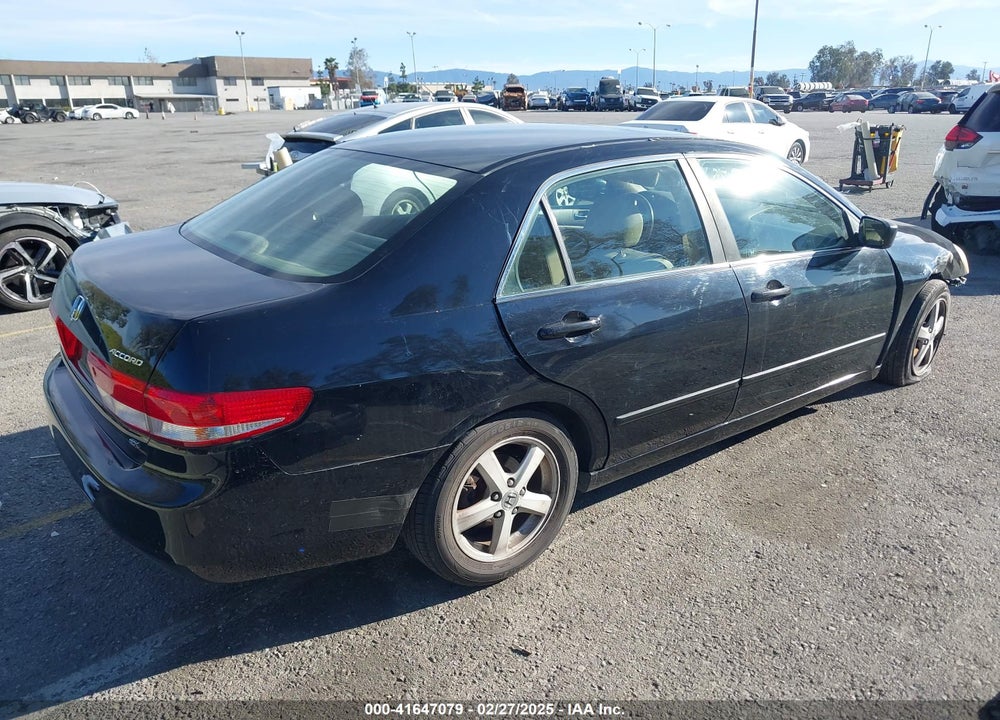 2003 HONDA ACCORD VIN: JHMCM566X3C032868