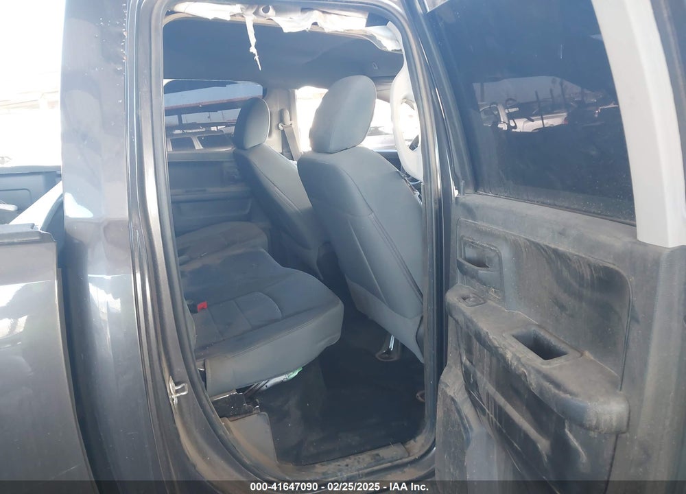 2019 RAM 1500 CLASSIC VIN: 1C6RR6FG5KS516163