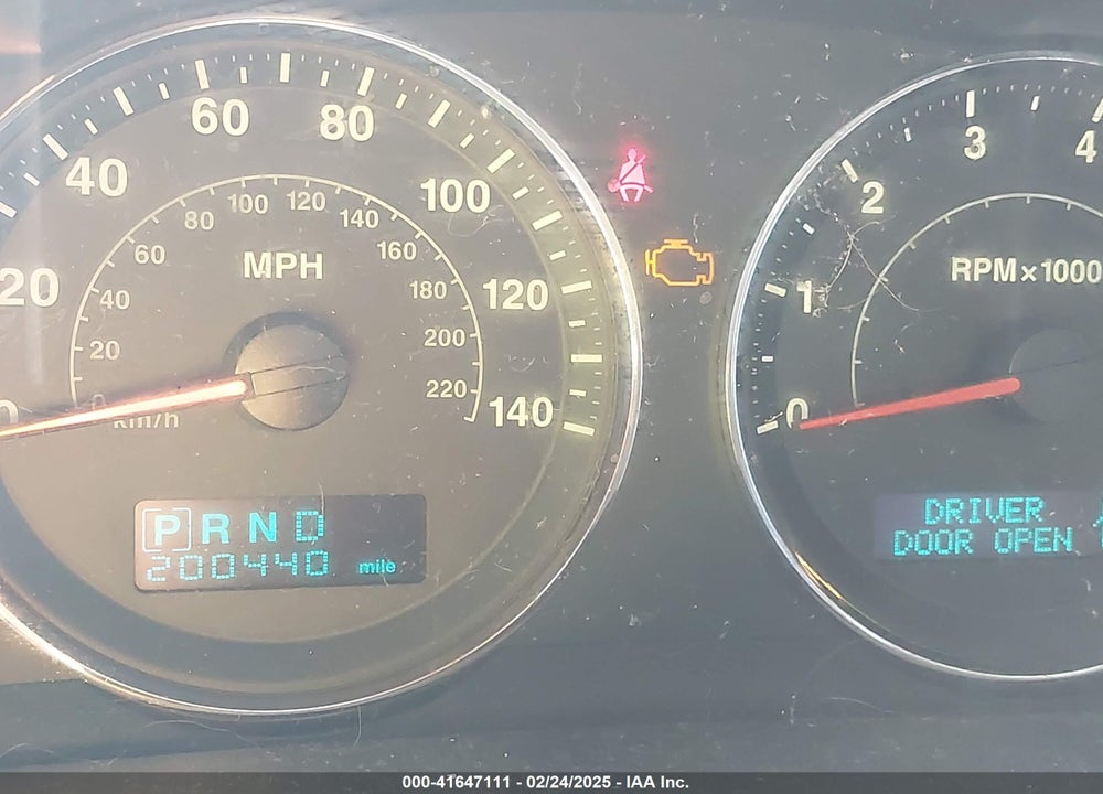 2007 JEEP COMMANDER VIN: 1J8HG48K77C594096