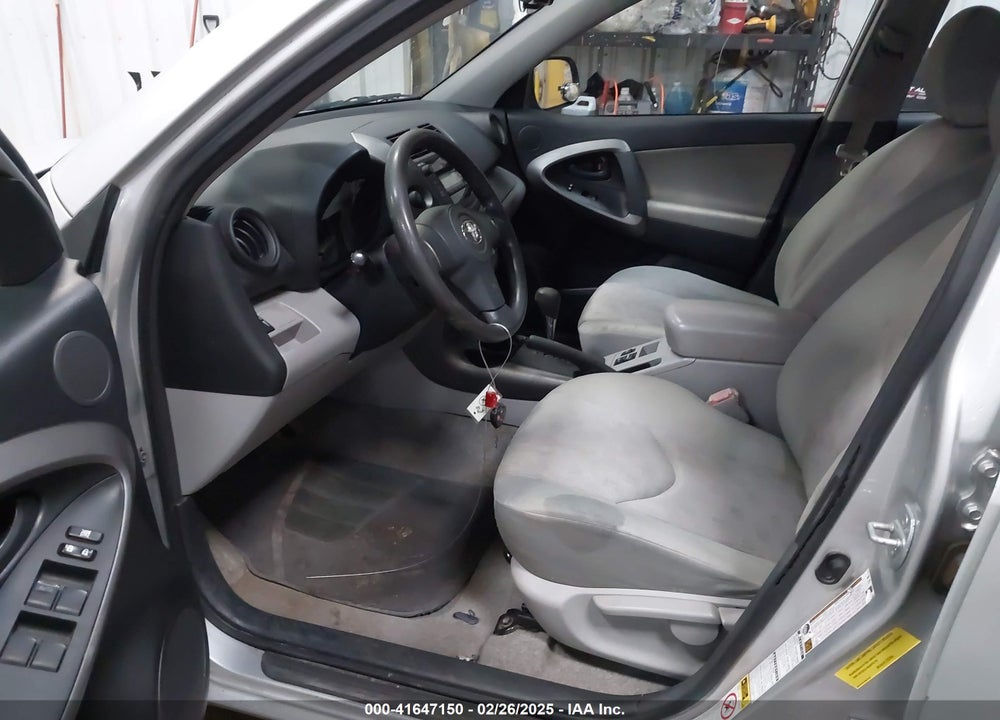 2009 TOYOTA RAV4 VIN: JTMBF33V99D013092