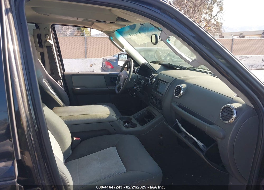 2003 FORD EXPEDITION XLT VIN: 1FMRU15W53LA14411