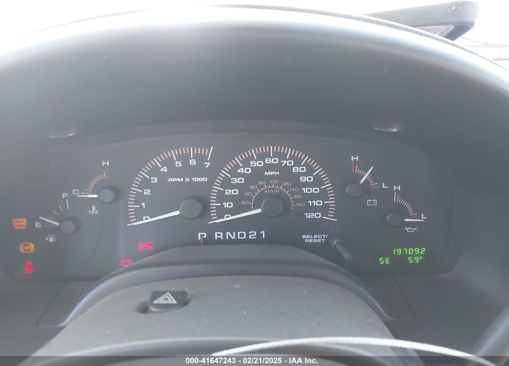 2003 FORD EXPEDITION XLT VIN: 1FMRU15W53LA14411