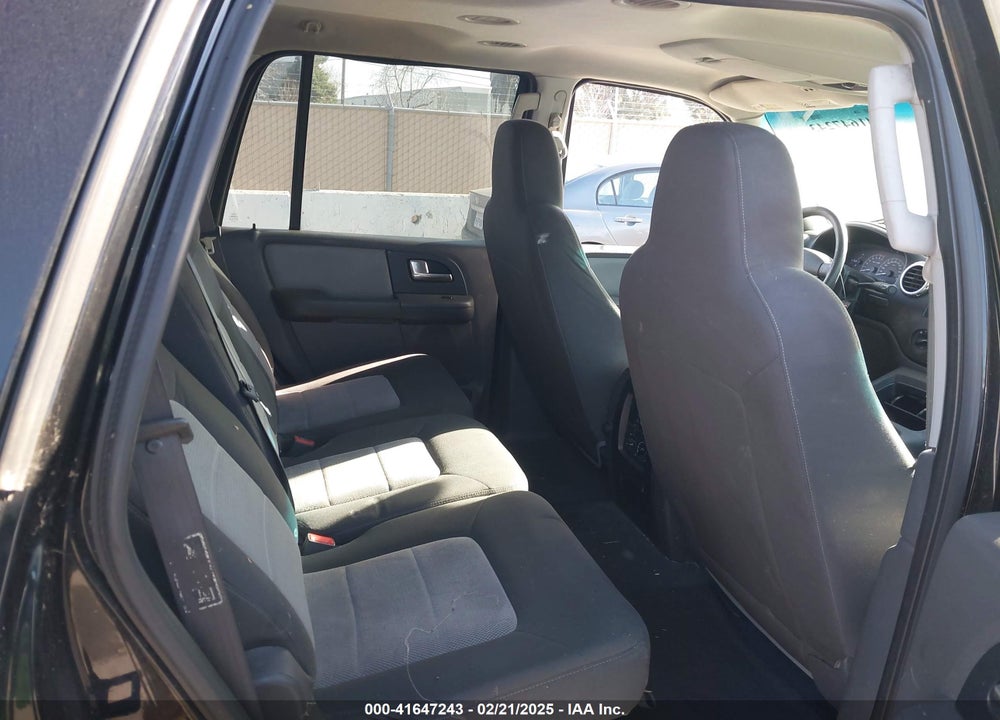 2003 FORD EXPEDITION XLT VIN: 1FMRU15W53LA14411
