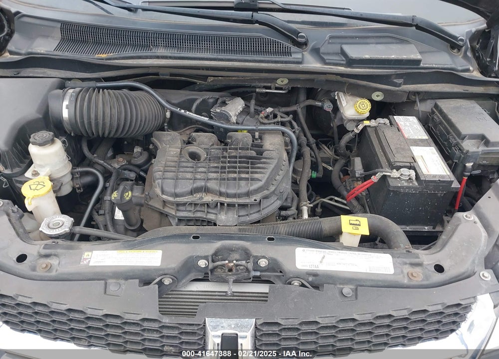 2011 DODGE GRAND CARAVAN CREW VIN: 2D4RN5DG8BR628929