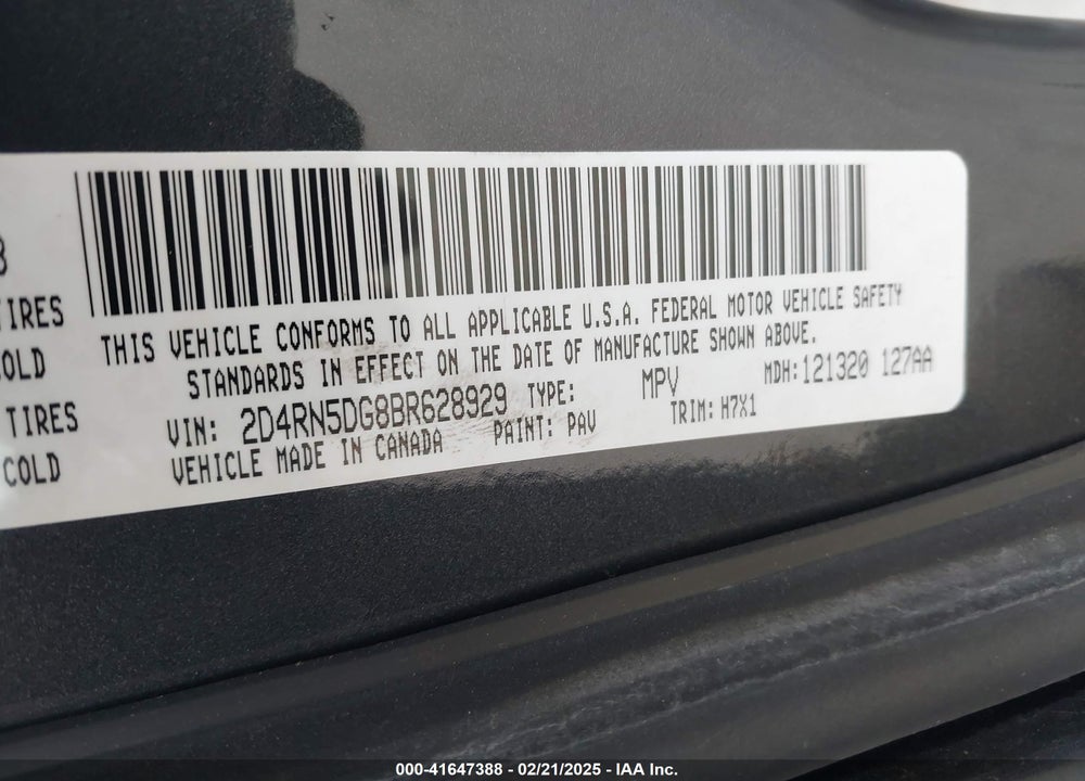 2011 DODGE GRAND CARAVAN CREW VIN: 2D4RN5DG8BR628929