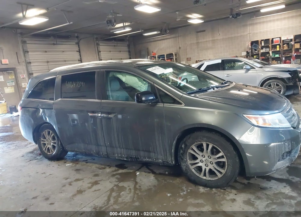 2012 HONDA ODYSSEY VIN: 5FNRL5H65CB104137