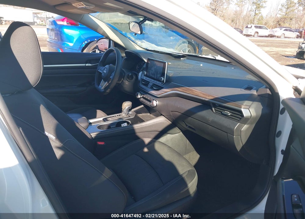 2023 NISSAN ALTIMA SV FWD VIN: 1N4BL4DV4PN384364