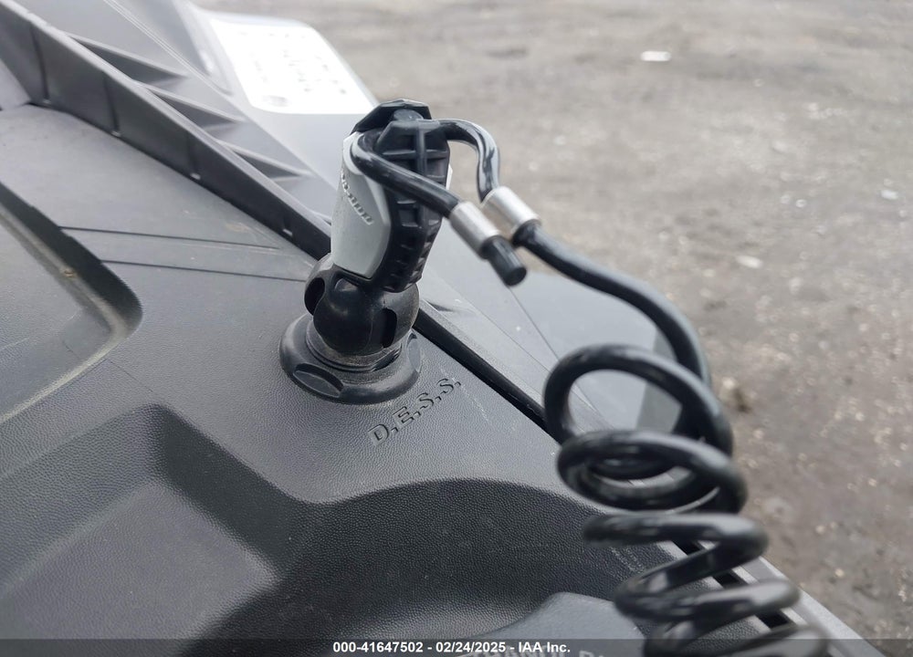 2022 SKI DOO SUMMIT X EXPERT 850 VIN: 2BPSTGNC4NV000017
