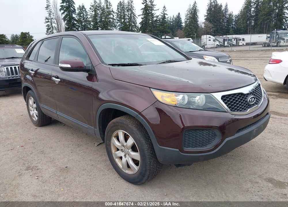 2012 KIA SORENTO LX VIN: 5XYKT3A17CG273296