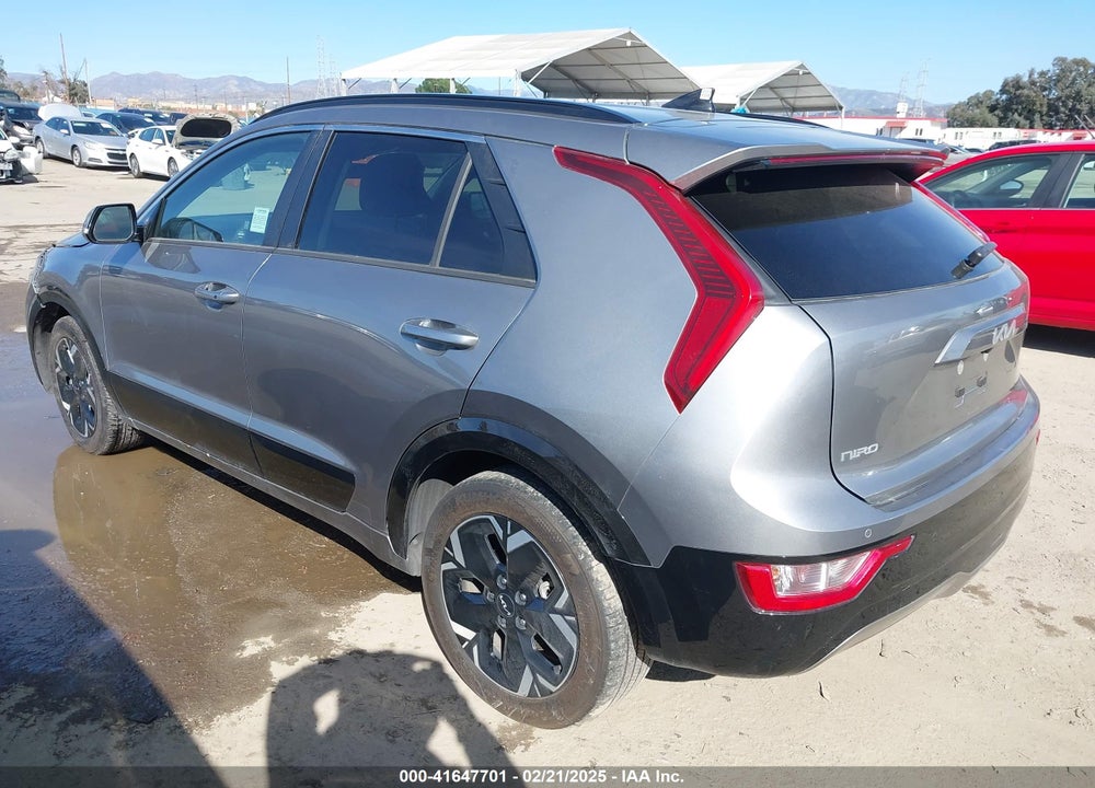 2023 KIA NIRO EV WIND VIN: KNDCR3L13P5045942
