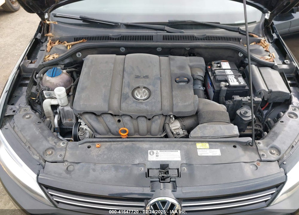 2013 VOLKSWAGEN JETTA 2.5L SE VIN: 3VWDP7AJXDM355304