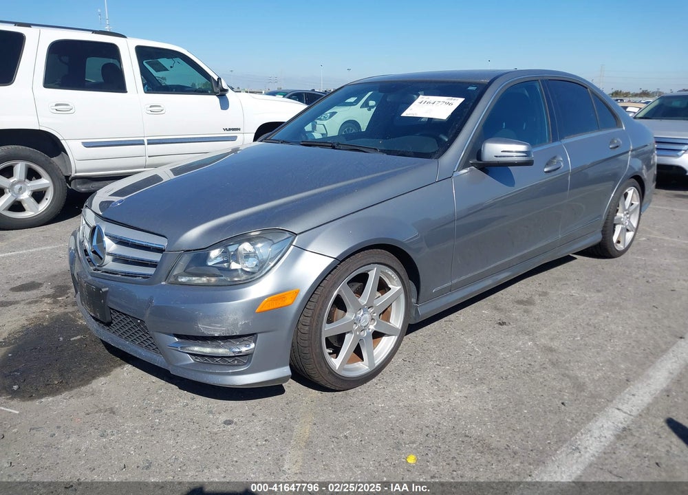 2013 MERCEDES-BENZ C VIN: WDDGF4HB7DA758529