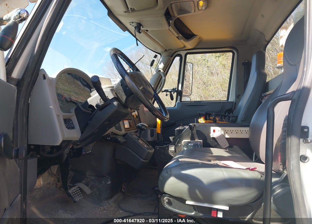 2009 INTERNATIONAL 4000 4400 VIN: 1HTMKAAR49H049878