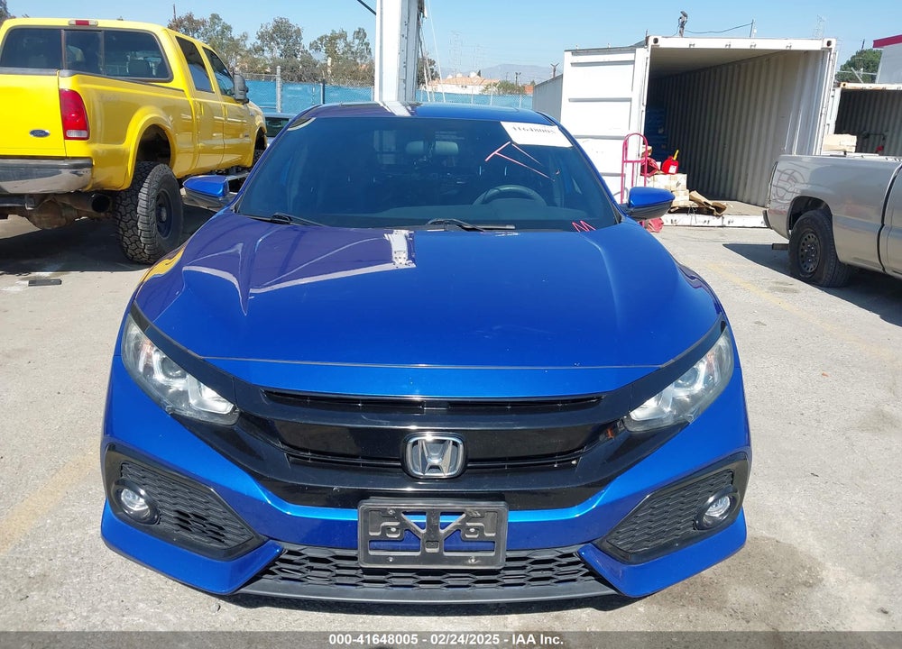 2018 HONDA CIVIC VIN: SHHFK7H5XJU414742