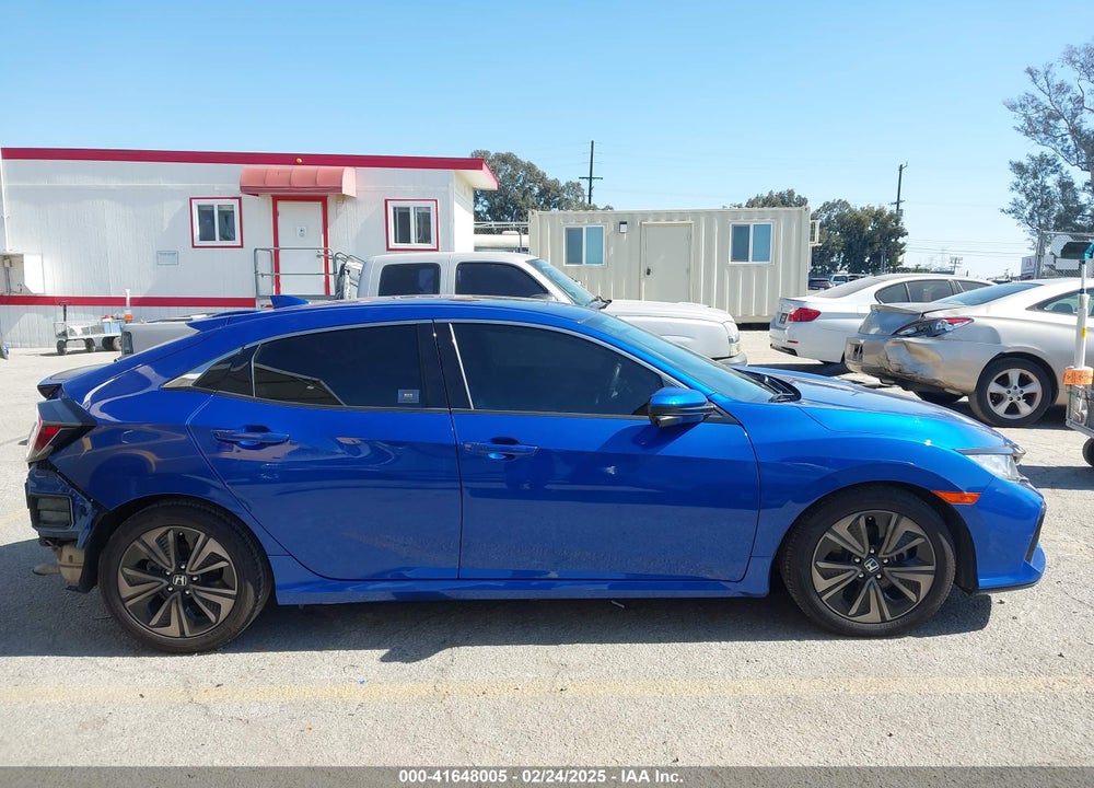 2018 HONDA CIVIC VIN: SHHFK7H5XJU414742