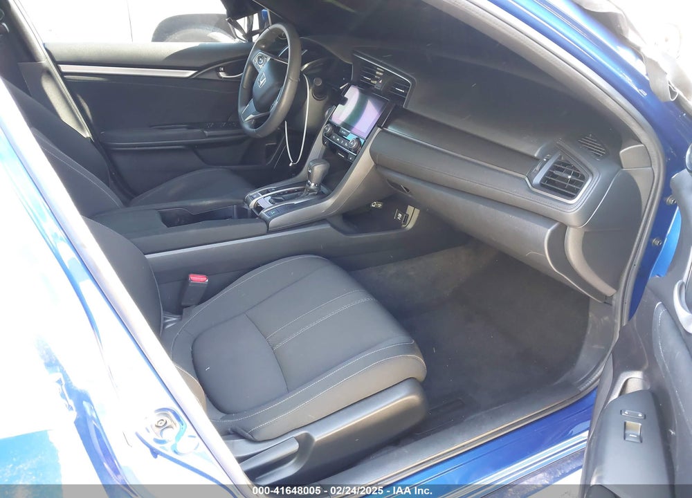 2018 HONDA CIVIC VIN: SHHFK7H5XJU414742